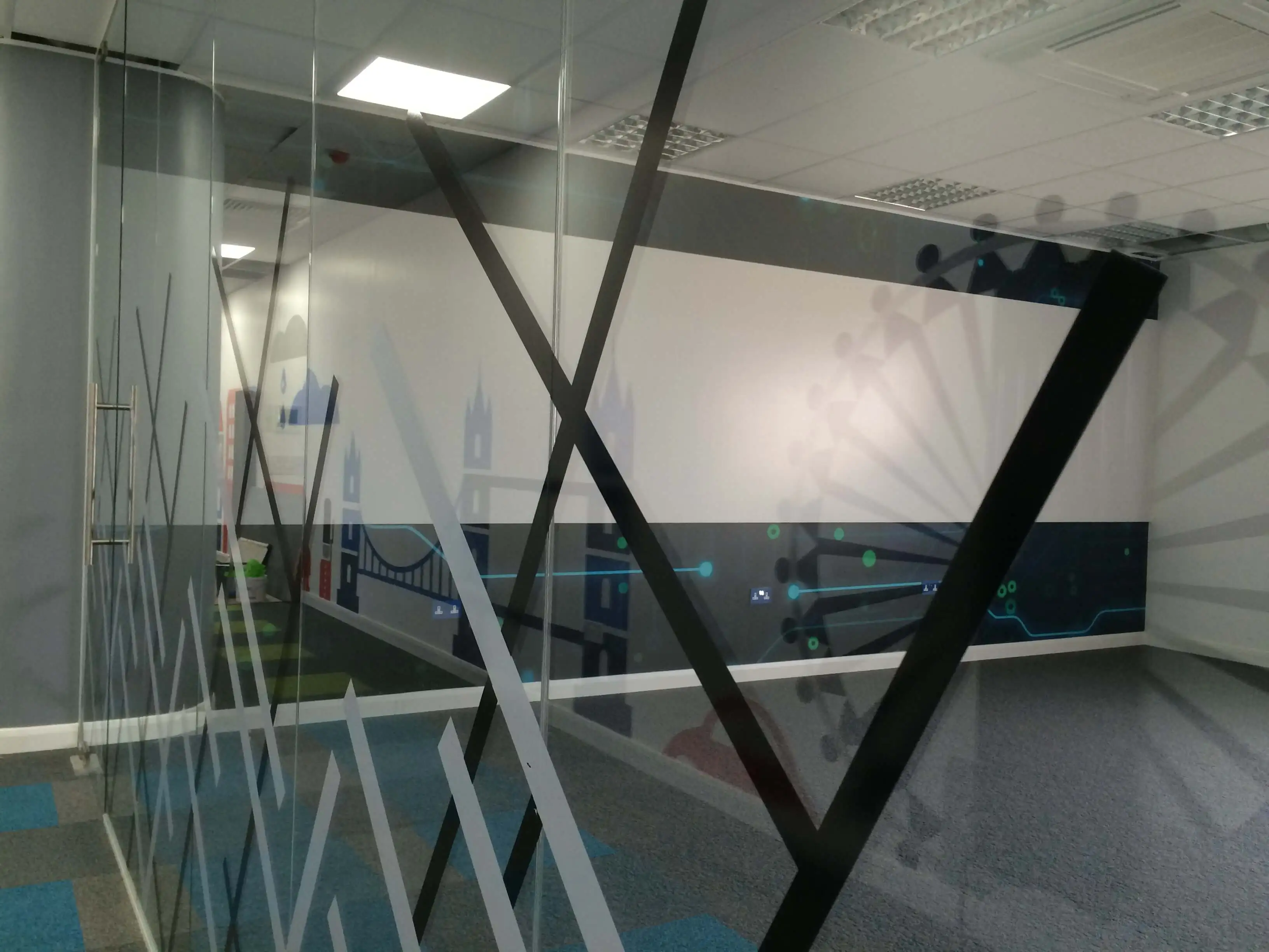 Designer glass partitioning in work space