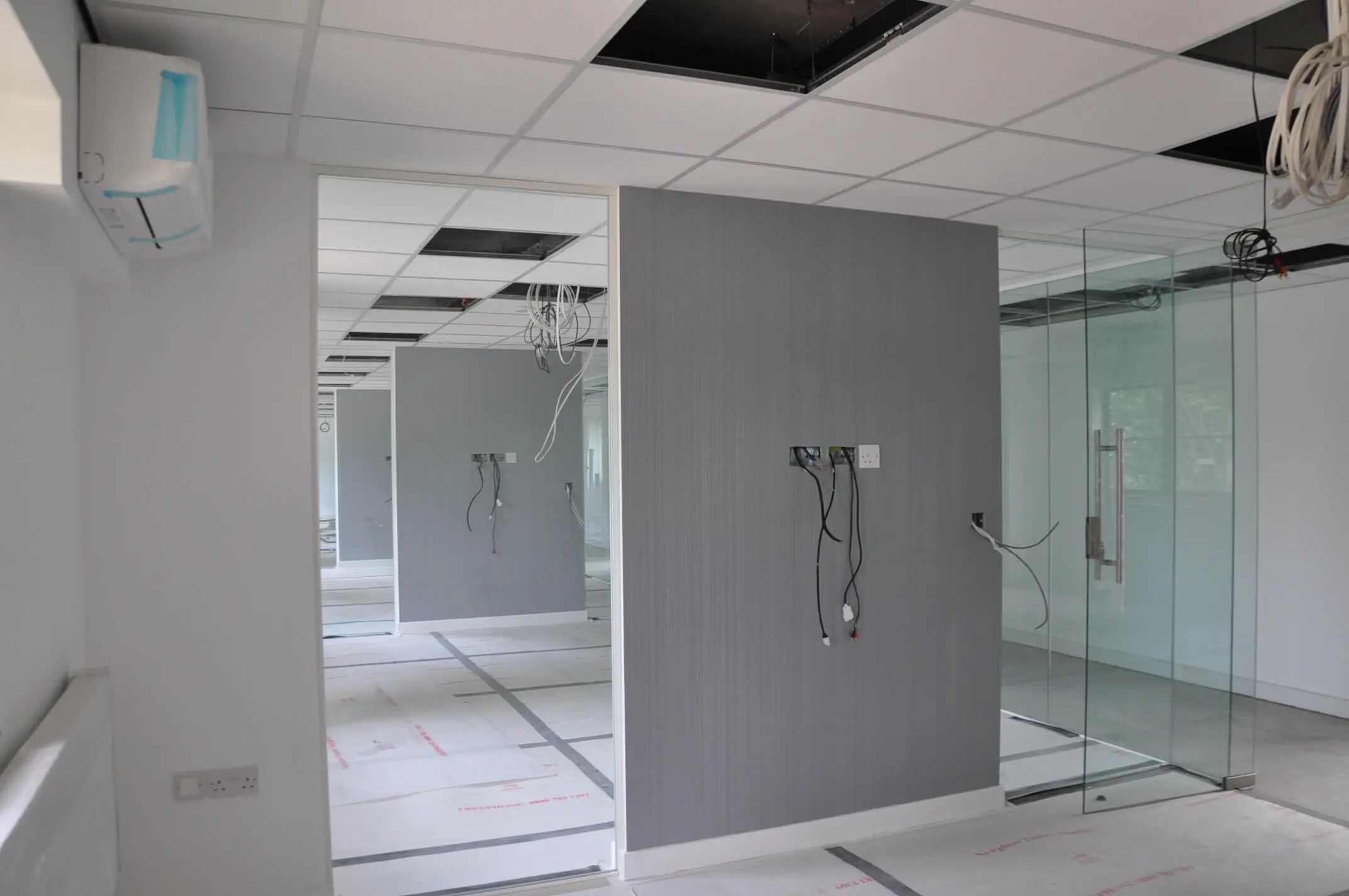 Glass partitions work under construction