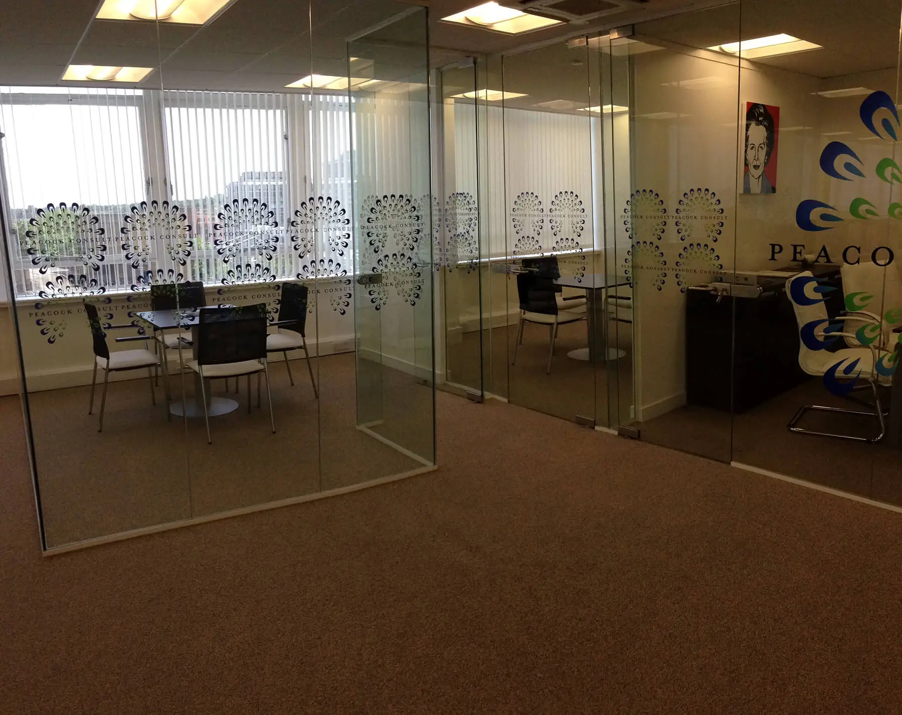 Meeting spaces partitioned with designer glass