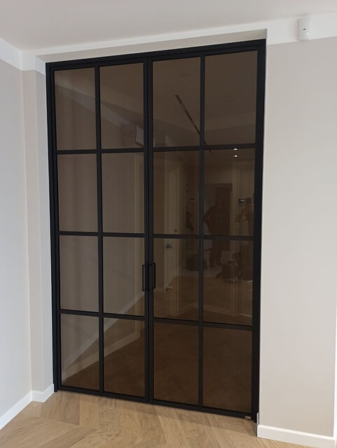 Double Hinged 8